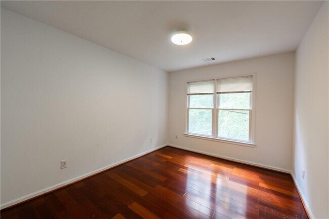 Building Photo - 2855 Olde Town Park Dr