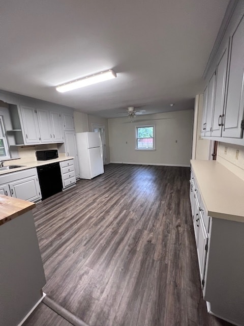 Kitchen - 2212 Ferndale rd