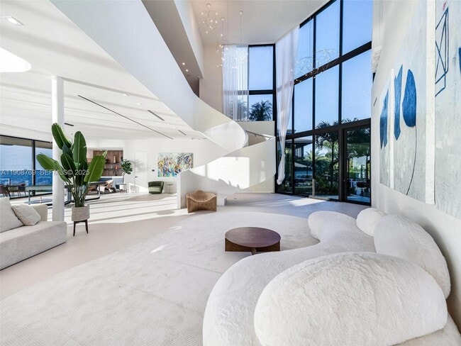 Building Photo - 11400 N Bayshore Dr