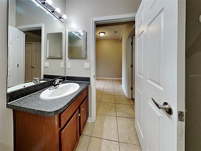 Building Photo - 11011 Belle Haven Dr