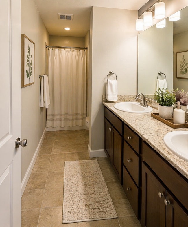 Building Photo - 1093 Twin Lakes Ave