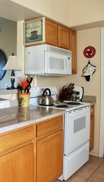 Building Photo - 10401 N Saguaro Blvd