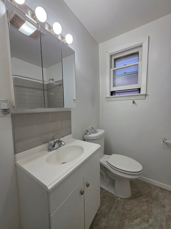 Building Photo - 282 Neptune Ave