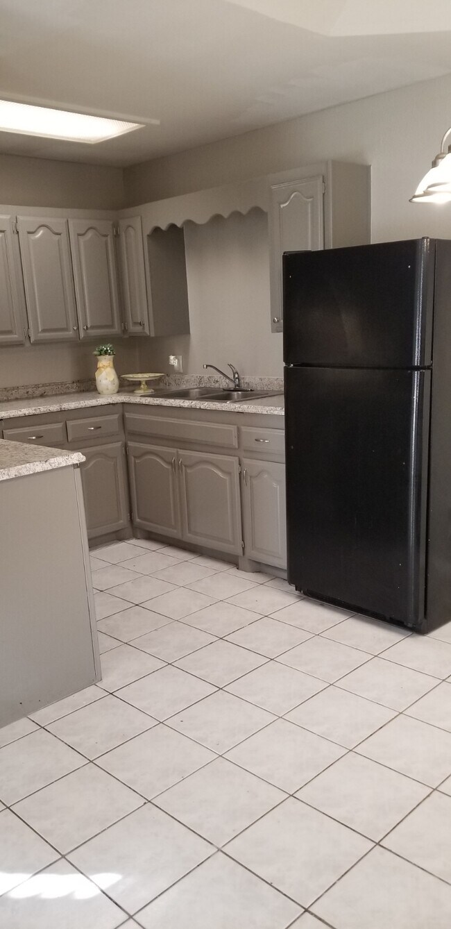 Building Photo - Caffery