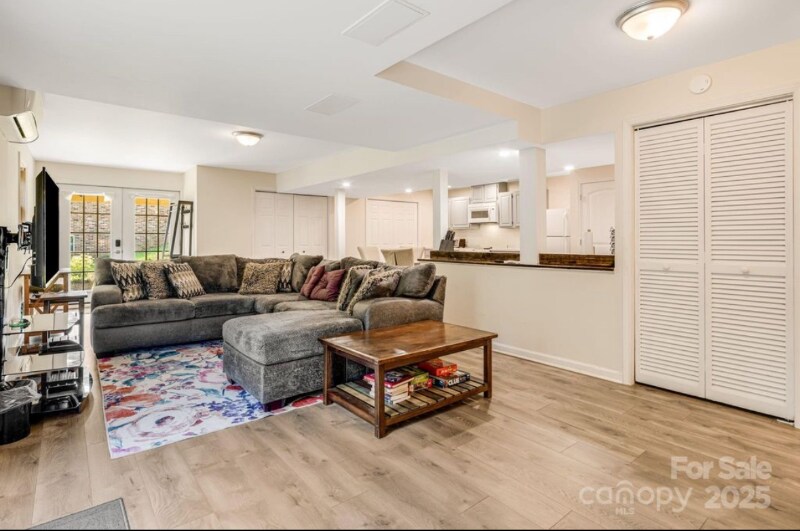 Building Photo - 4155 Turnpike Rd