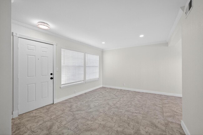 Building Photo - 1221 Cedar Post Ln