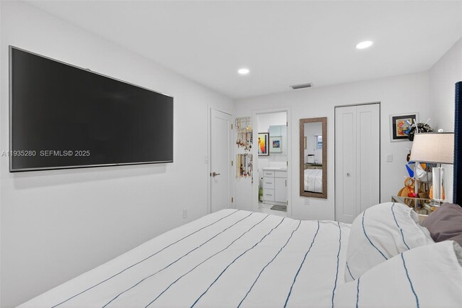 Building Photo - 4730 NW 102nd Ave