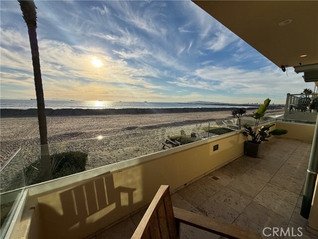 Building Photo - 72 Surfside Ave.