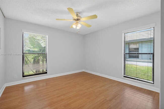 Building Photo - 13582 Columbine Ave
