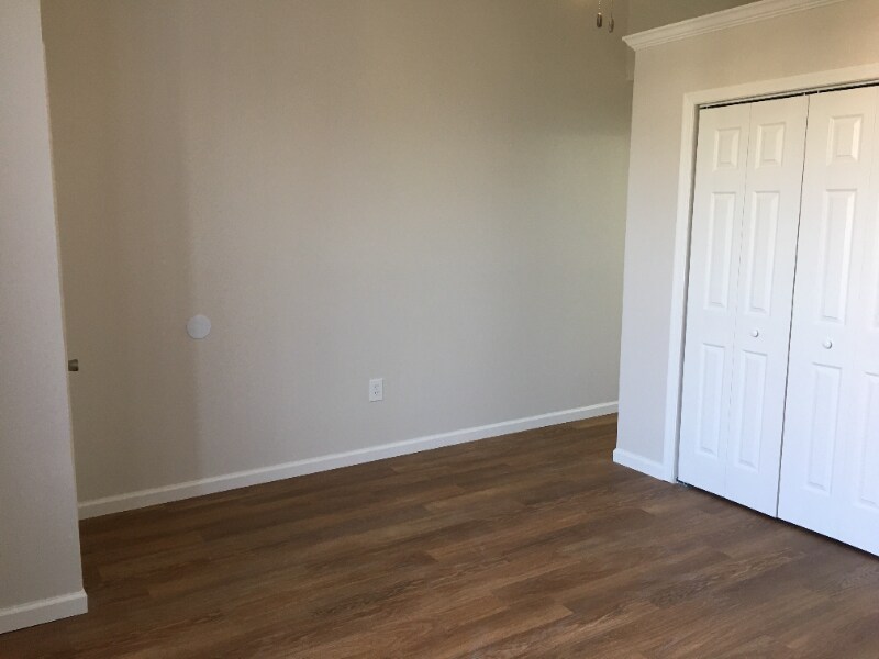 Building Photo - 810 St Paul St