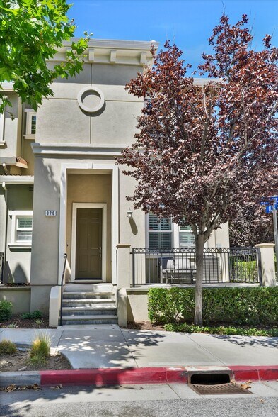 Building Photo - 378 Olive Hill Dr