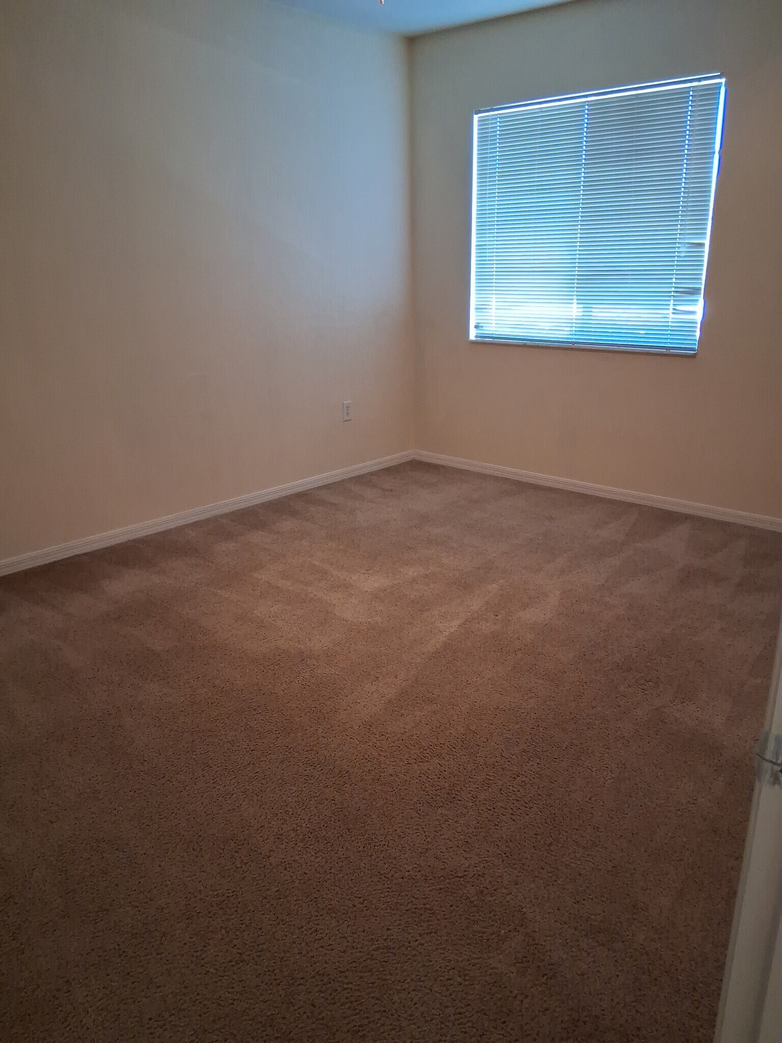 Building Photo - 6482 Emerald Dunes Dr