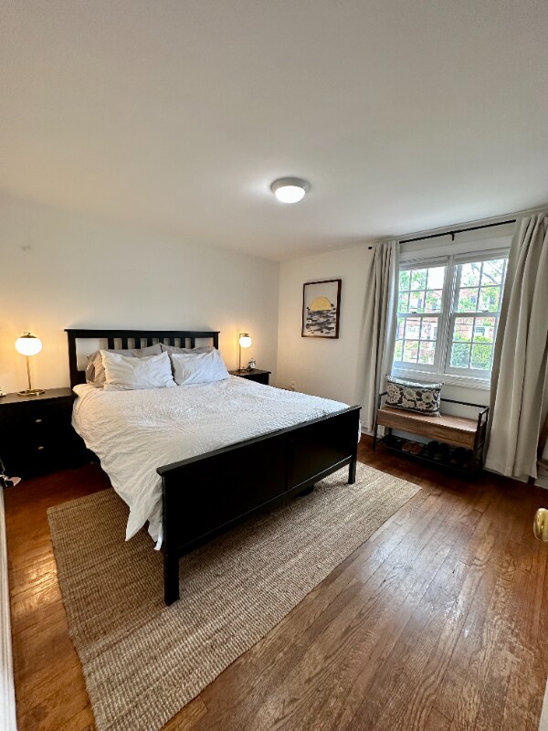 Building Photo - 618 S Pitt St