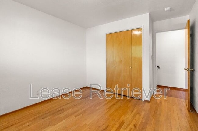 Building Photo - 1265 Slayton Dr