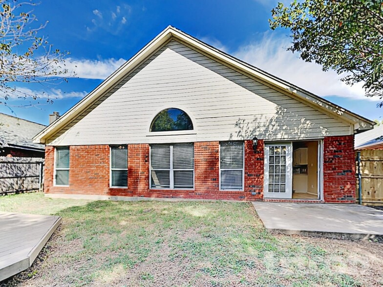 Building Photo - 9036 Stillwater Trail