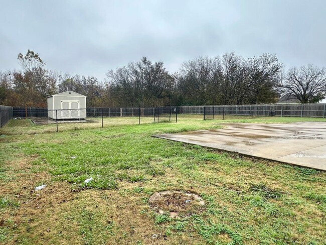 Building Photo - Spacious 4-Bed, 5-Bath Home with Large Backyard Minutes from Baylor Campus!