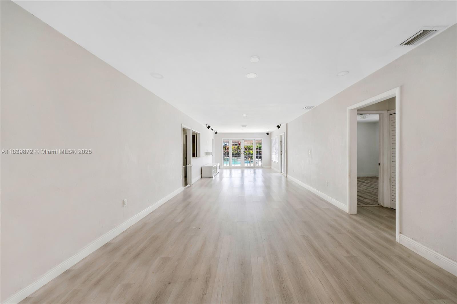 Building Photo - 5781 SW 25th St