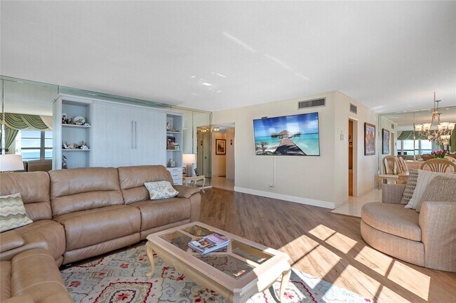 Building Photo - 3850 Galt Ocean Dr