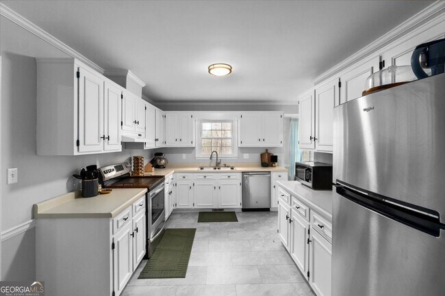 Building Photo - 325 Brookstone Dr