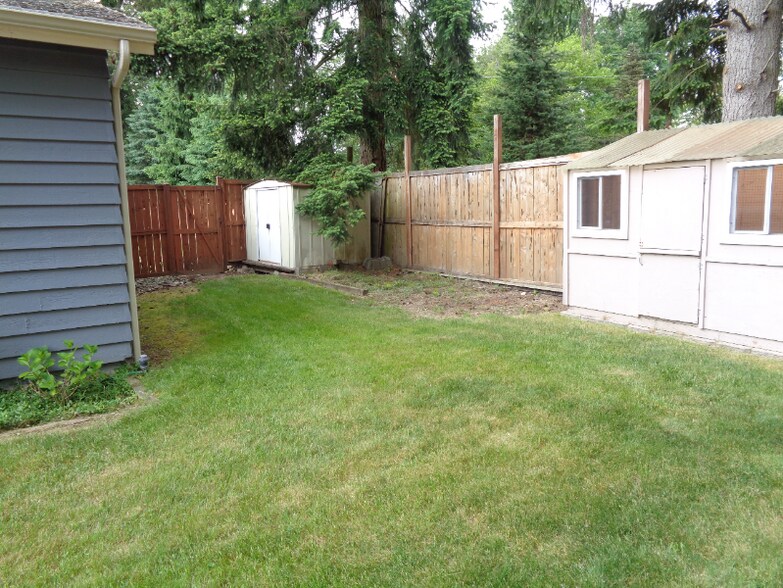 Building Photo - 20309 20th Pl W