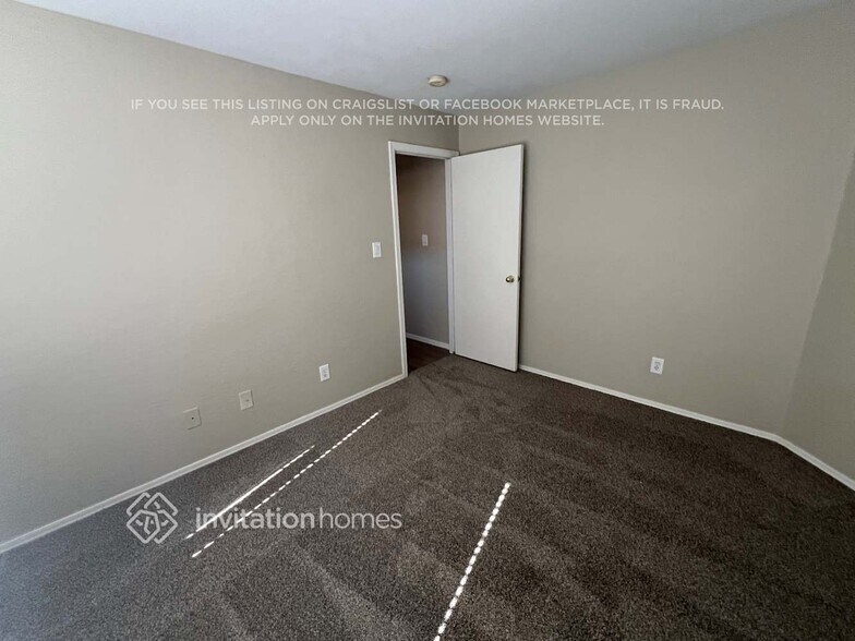 Building Photo - 15021 N Gil Balcome Ct