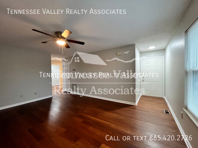 Building Photo - 900 Kirk Ave