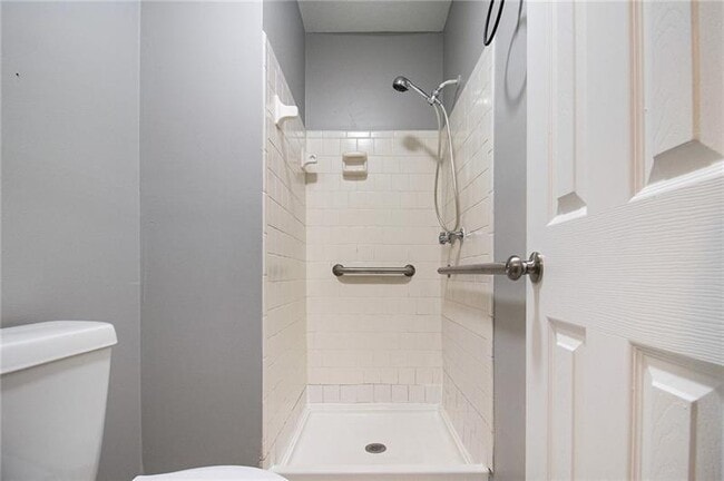 Building Photo - 3599 Woodbriar Cir
