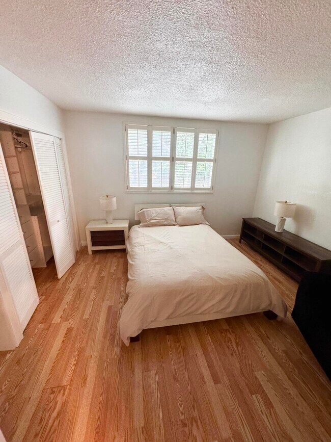 Building Photo - 2565 S Ocean Blvd