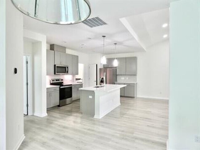 Building Photo - Welcome to Margaritaville 55 + Community