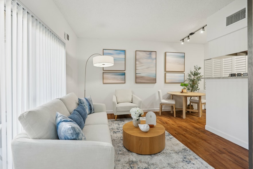 Building Photo - Waterford Point Apartments