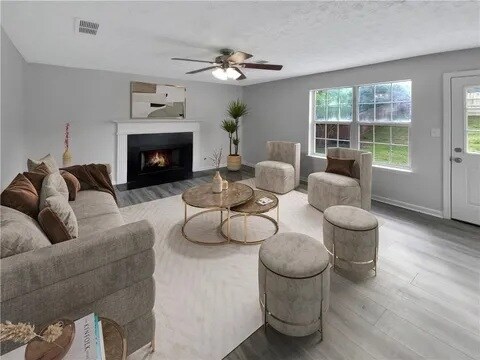 Building Photo - 2473 Meadow Springs Dr
