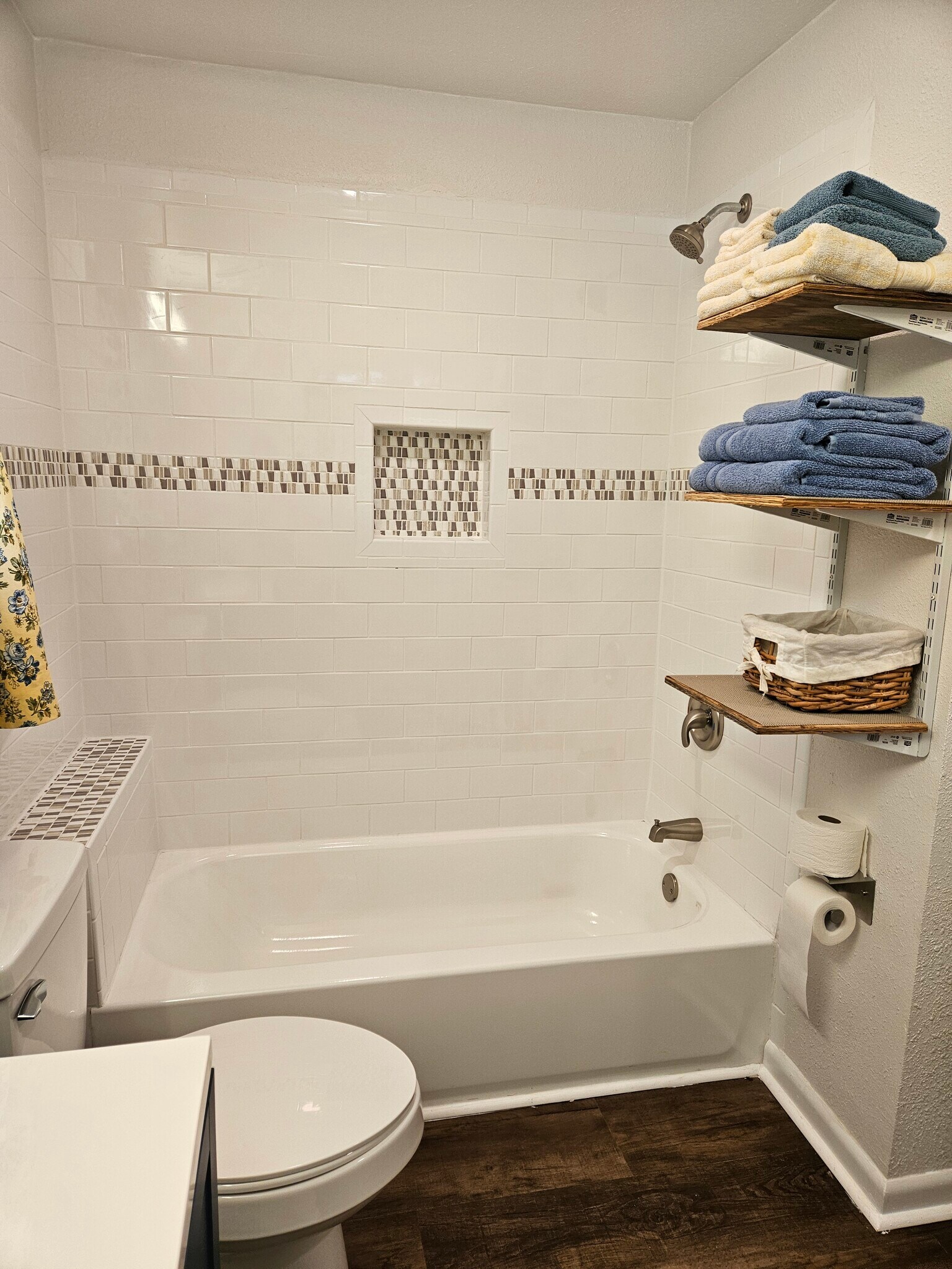 Building Photo - 120 Chesney Blvd