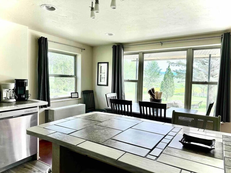 Building Photo - 783 MT-2