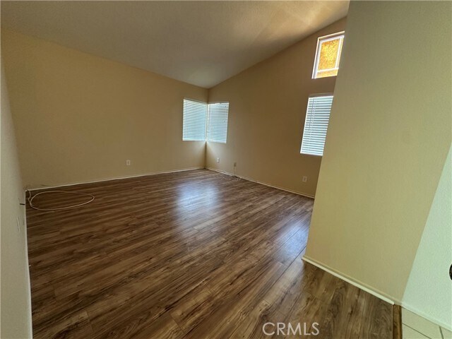 Building Photo - 15031 Dogwood Ln