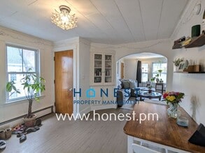 Building Photo - 20 Academy St