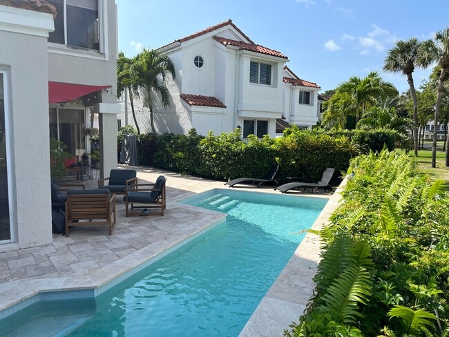 Building Photo - 17651 Tiffany Trace Dr