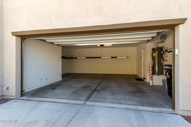 Building Photo - 3900 E Baseline Rd