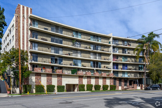 Building Photo - 2260 N Cahuenga Blvd