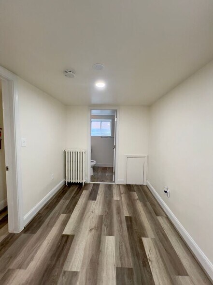 Building Photo - 255 Hawaii Ave NE