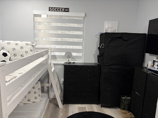 Building Photo - 14113 SW 120th Ct