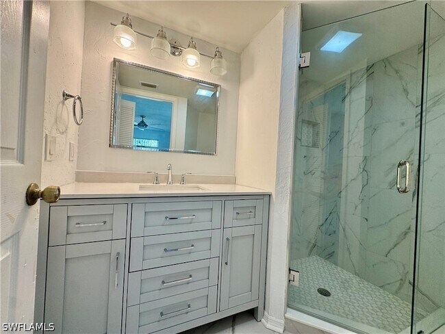 Building Photo - 661 Squire Cir