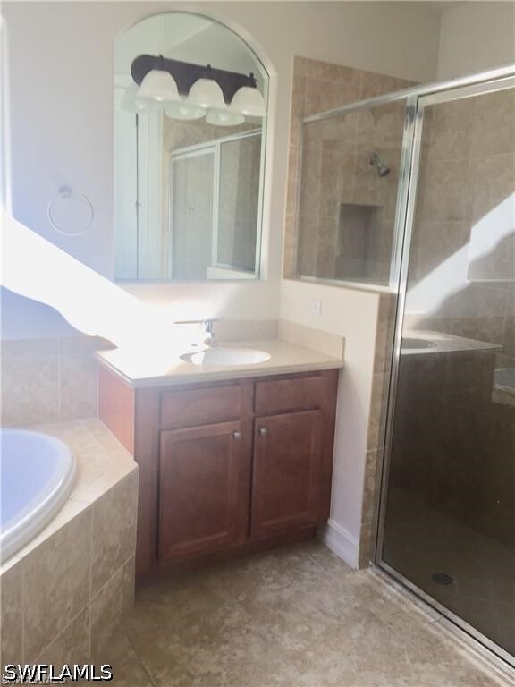 Building Photo - 6473 Caldecott Dr