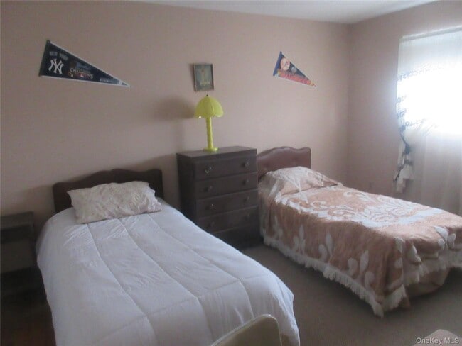 Building Photo - 5 Coyne Dr