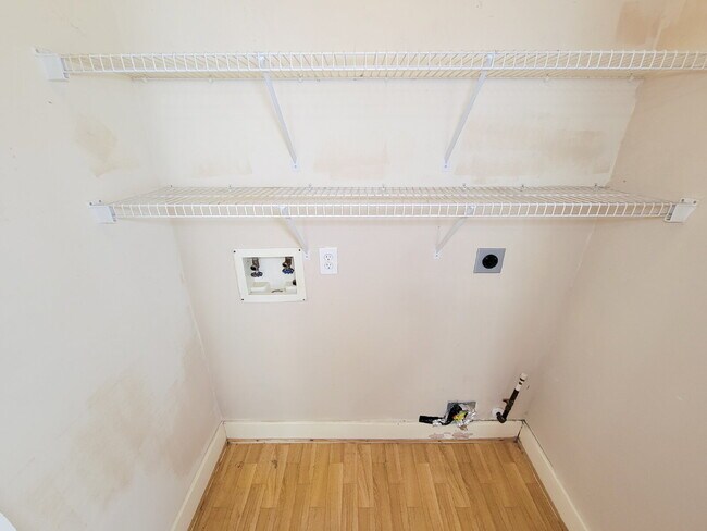 Building Photo - 3 Bed Single-Family Home in Parkside At Perry 77070