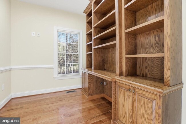 Building Photo - 18136 Hayloft Dr