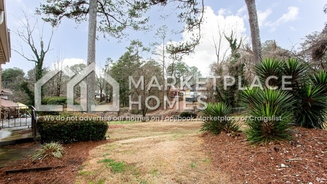 Building Photo - 2795 Pendant Pl