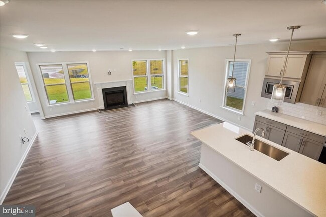 Building Photo - 21812 Hawksbill High Cir