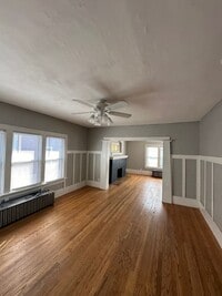 Building Photo - 4 Bedroom Near UWM Campus