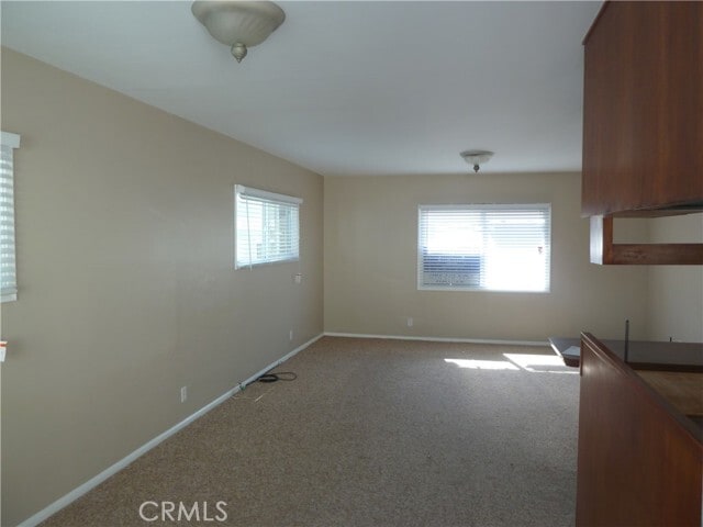 Building Photo - 518 Palm Dr