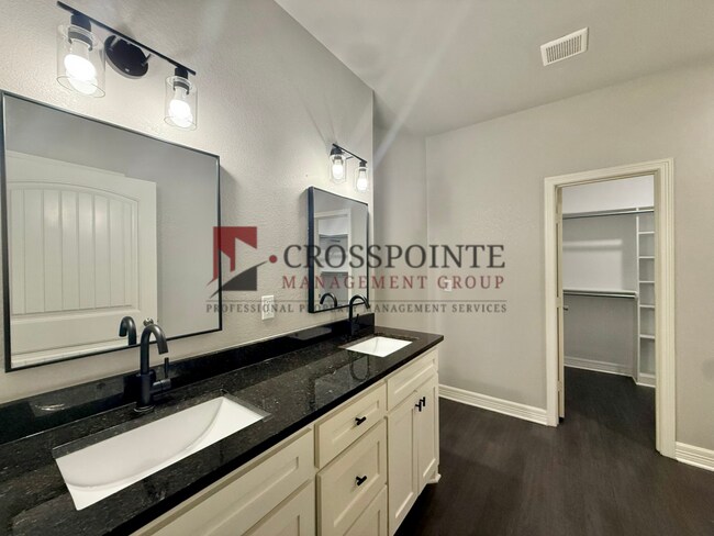 Building Photo - W. W Vance St